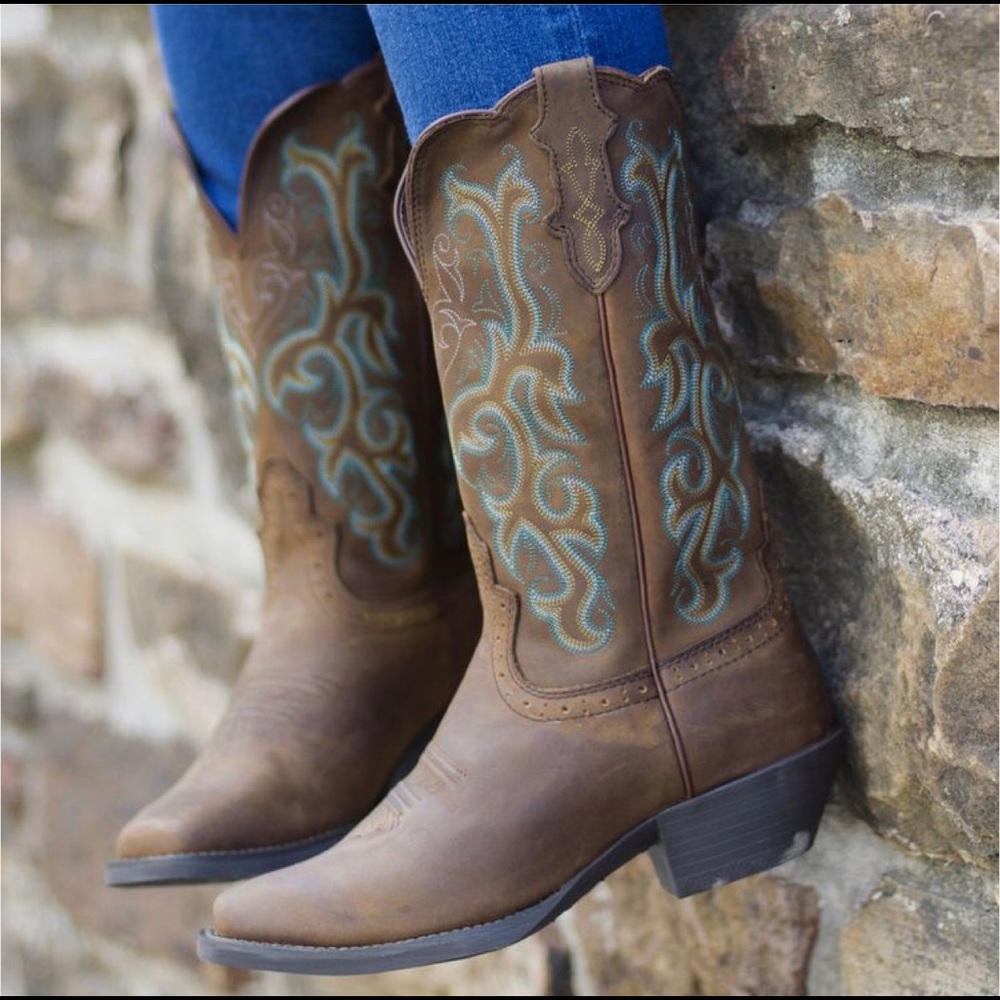 Justin Boots Size 6.5 Style L2552